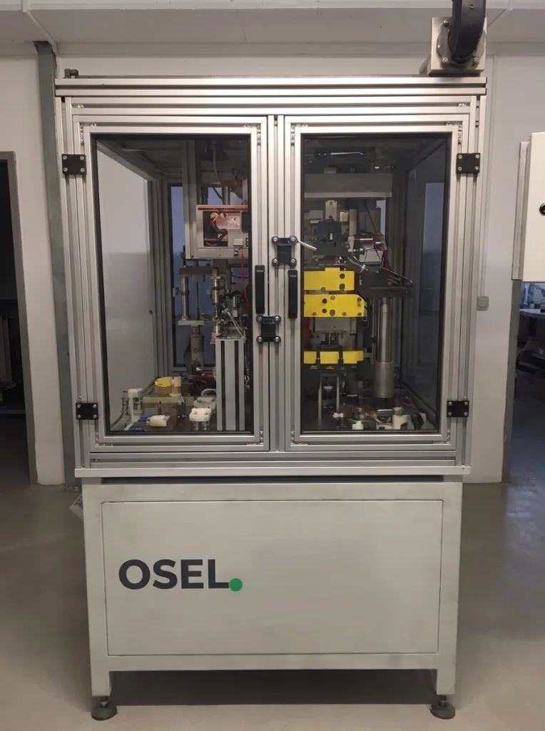 Otomotiv Arka Stop Farı Montaj ve Test Makinesi